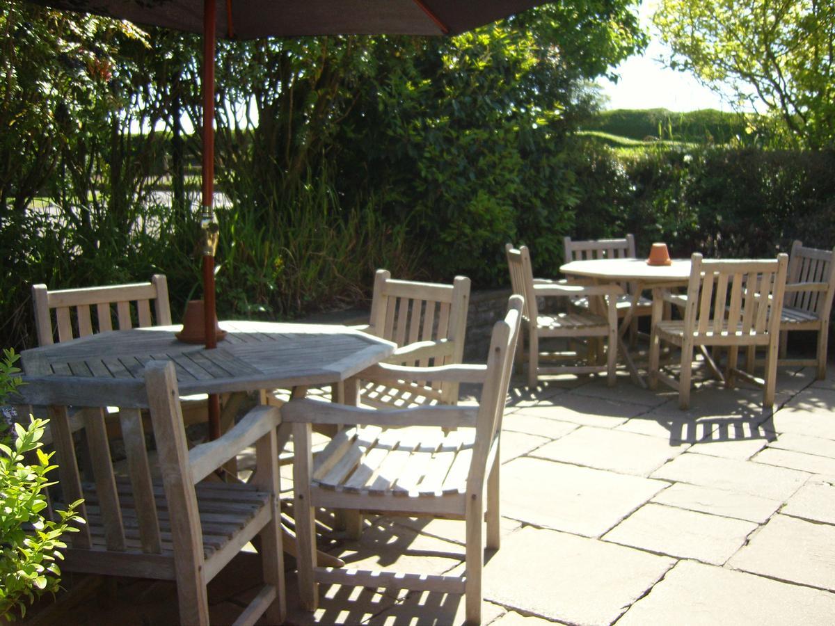 The Carpenters Arms Hotel Pensford Buitenkant foto
