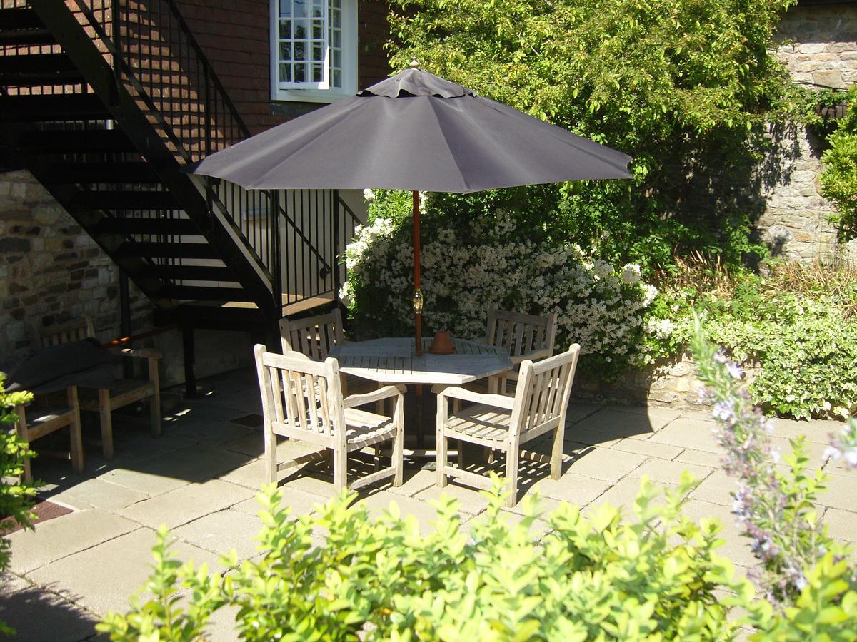 The Carpenters Arms Hotel Pensford Buitenkant foto