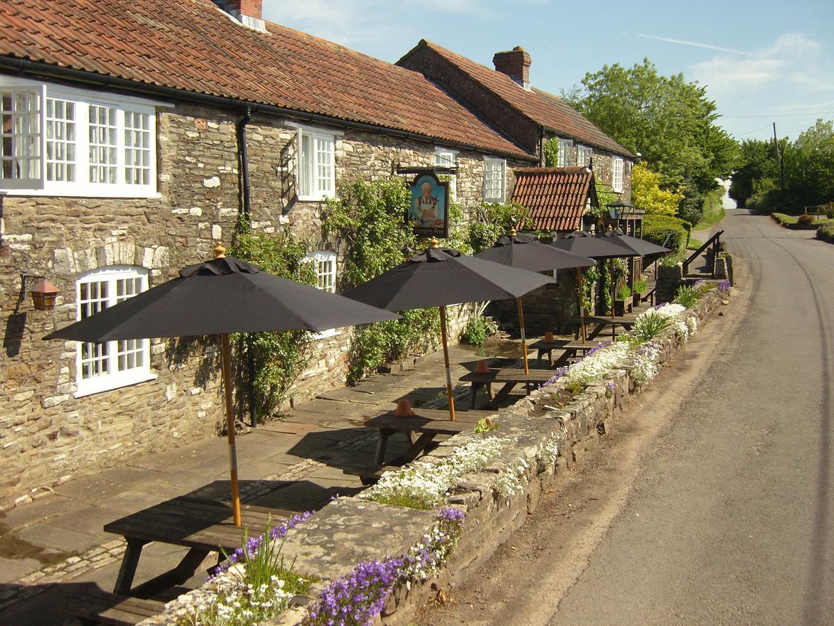 The Carpenters Arms Hotel Pensford Buitenkant foto