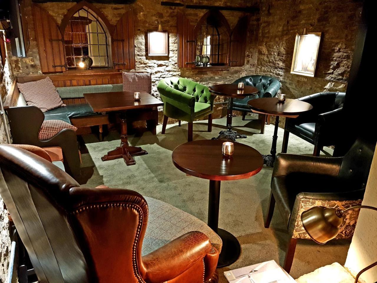 The Carpenters Arms Hotel Pensford Buitenkant foto